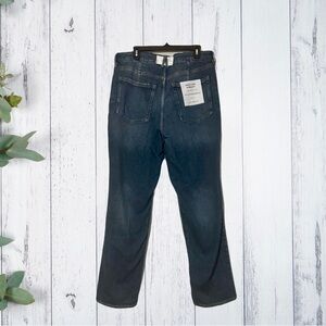 Good American Icon Straight Ankle Jeans